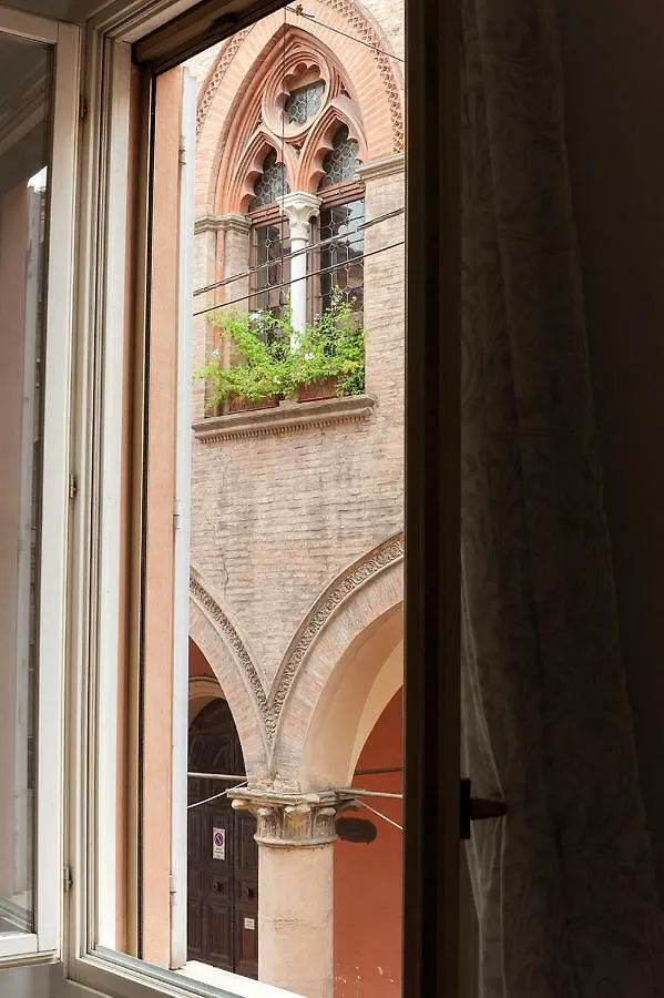 Hotel Angolo Via Parigi Boloňa