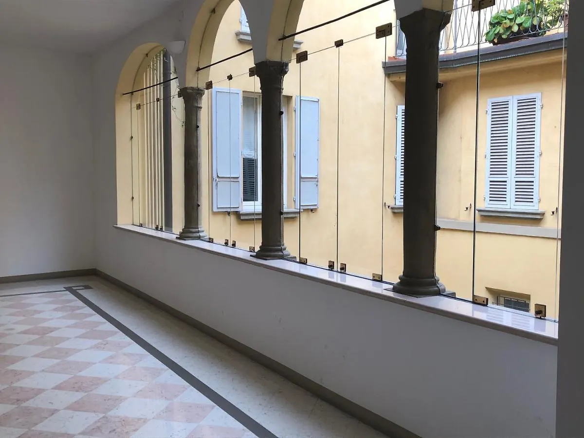Hotel Angolo Via Parigi Boloňa 0*,